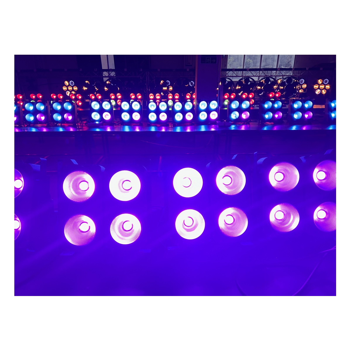Minibrut Blinder RGB 4 Leds - Imagen 13